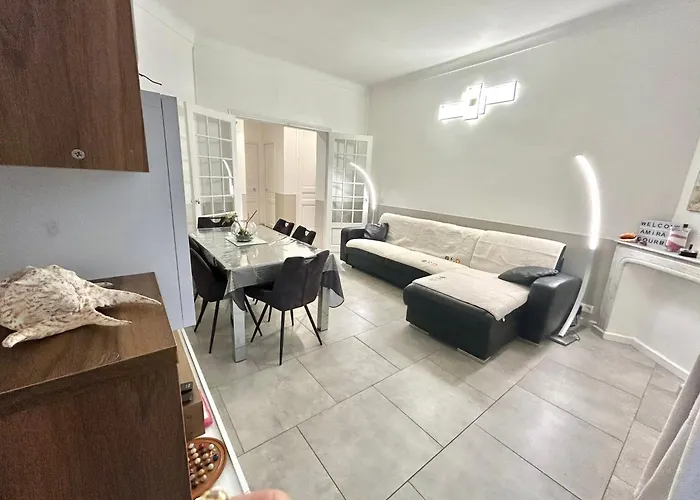 Amiral Courbet Apartment