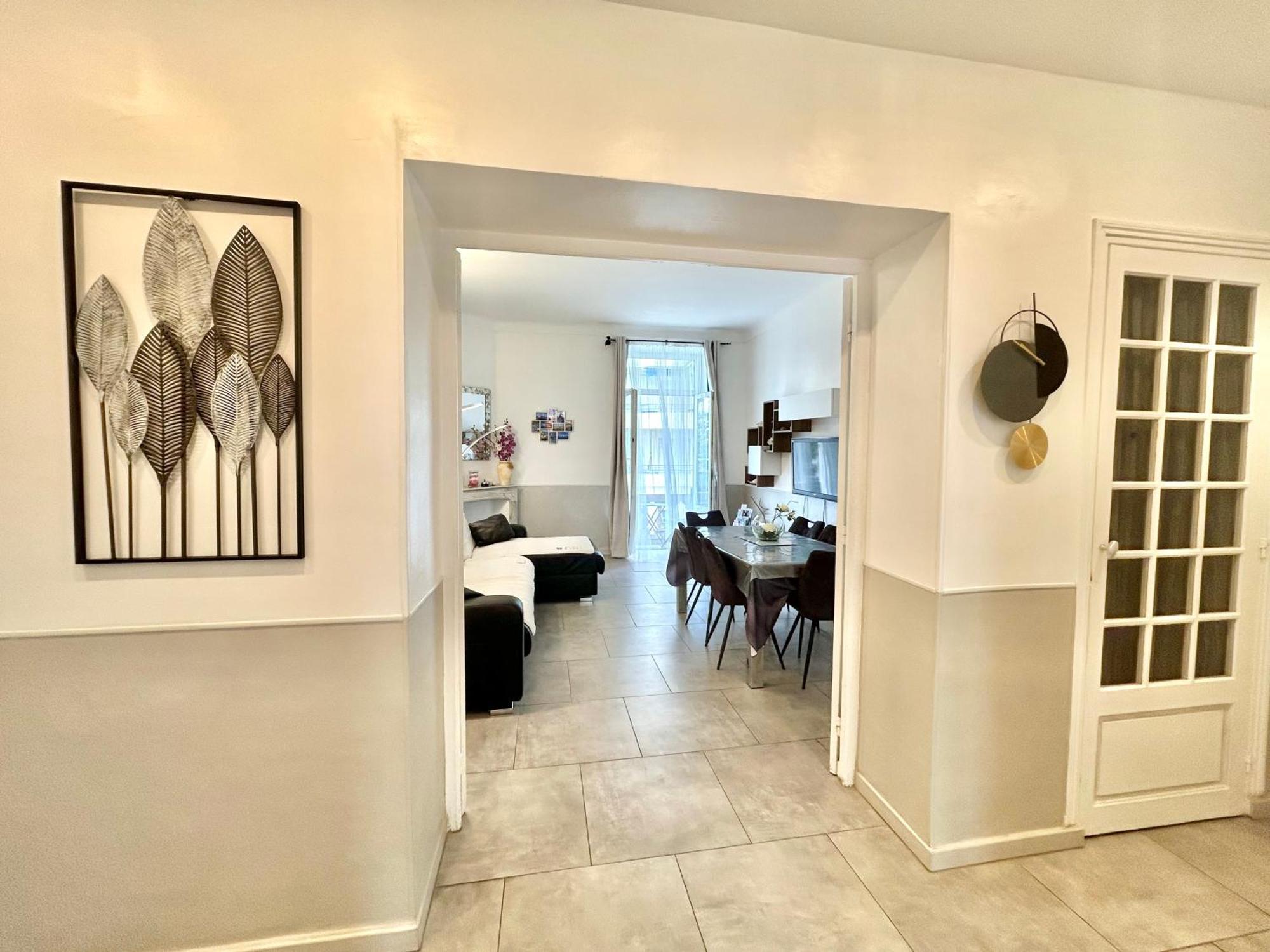 Amiral Courbet Apartment
